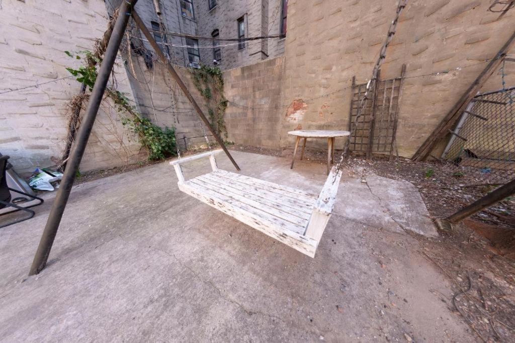 Ground Floor Williamsburg Private Bedroom Near Subway Alloggio in famiglia New York
