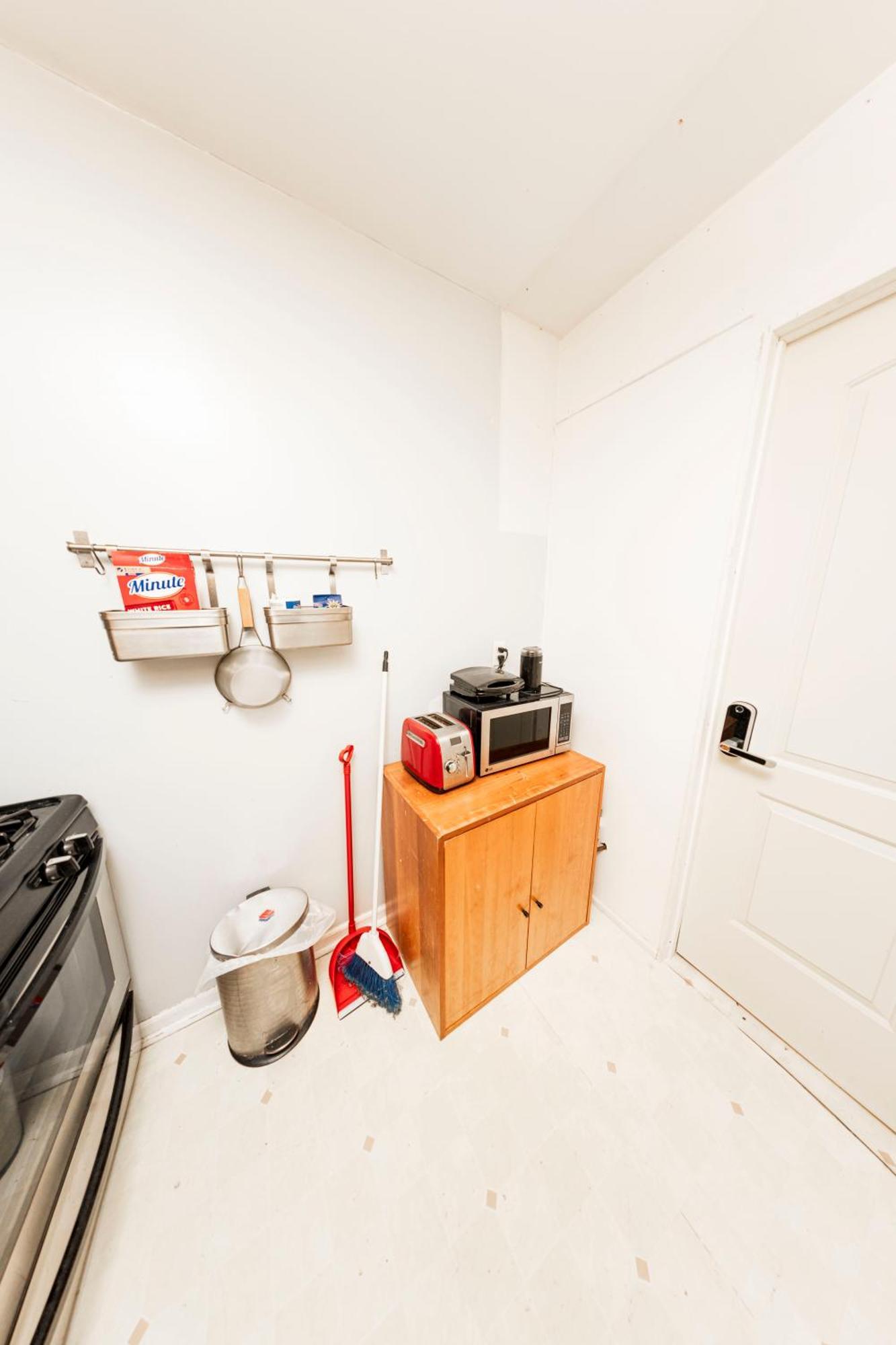 Ground Floor Williamsburg Private Bedroom Near Subway Alloggio in famiglia New York